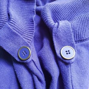 Ruched side button short sleeve sweater